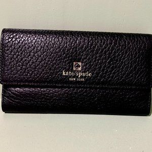 Kate Spade New York Southport Avenue Sandra Flap Wallet - Black